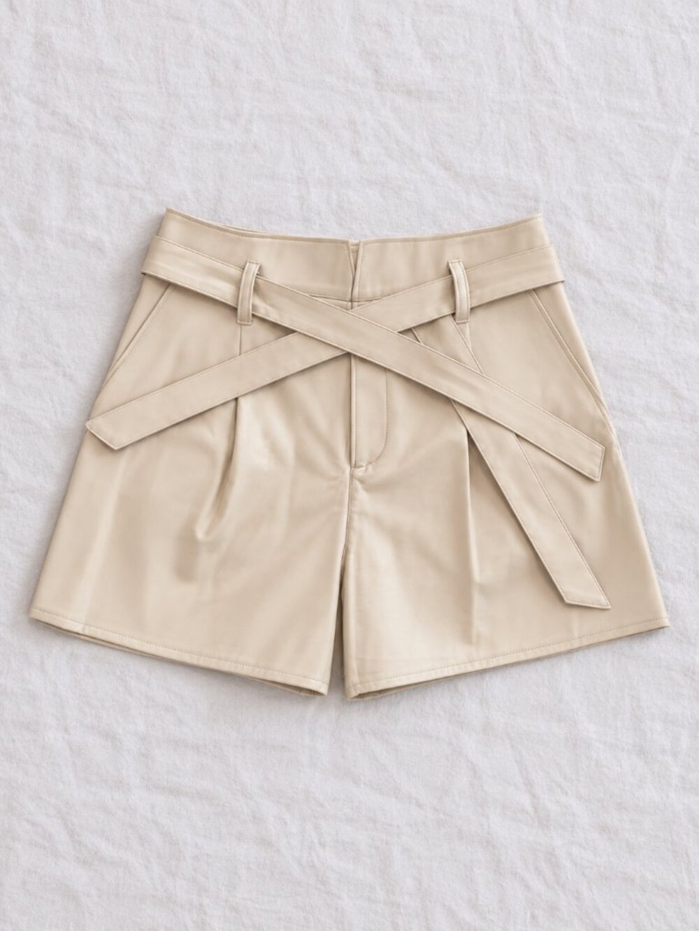 PAIGE Melila Ecru Faux Leather Pleated Shorts Size 6
